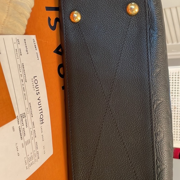 Louis Vuitton Black VM hobo bag - Picture 7 of 10